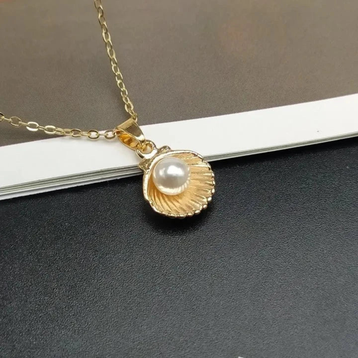 Shell Pearlike Pendant