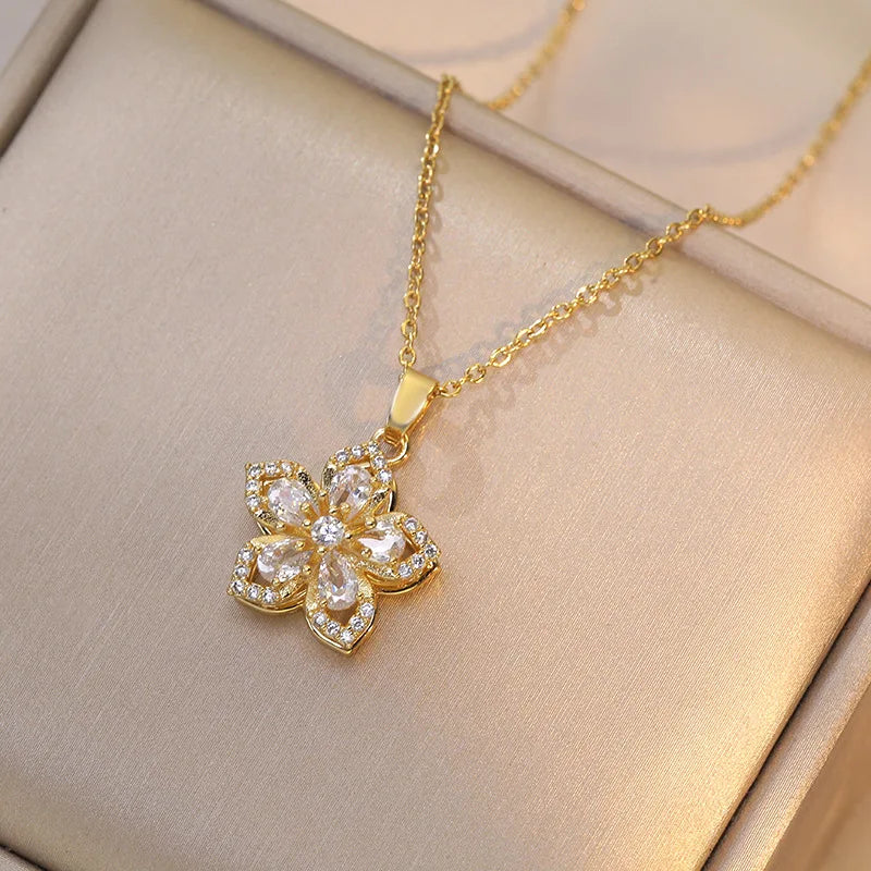 Rotatable Flower Necklace